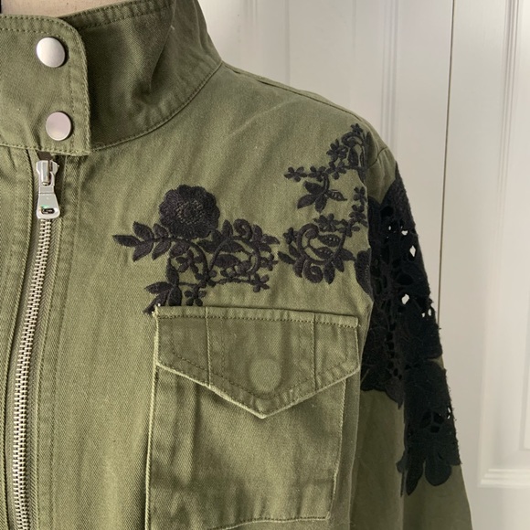 Venus Military-Style Jacket - Picture 2 of 10